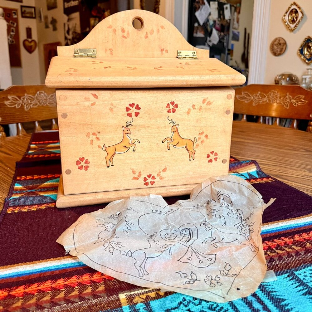 Vintage Hand Painted Folk Art Farmhouse Lidded Storage Box